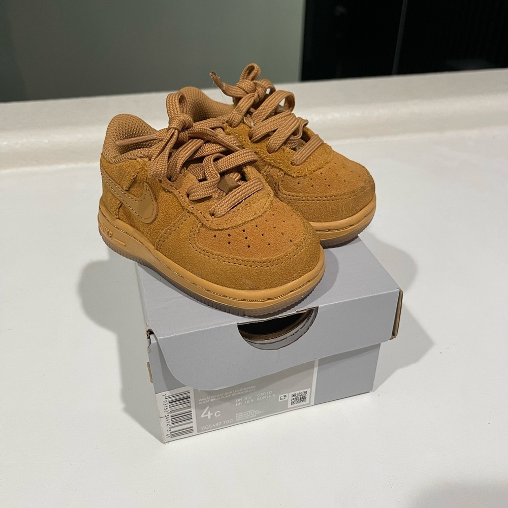 Nike Kids Brown Sneakers